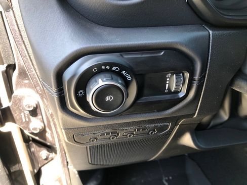 New 2025 Jeep Wrangler Unlimited Sahara w/ Safety Group AWD/4WD image 15