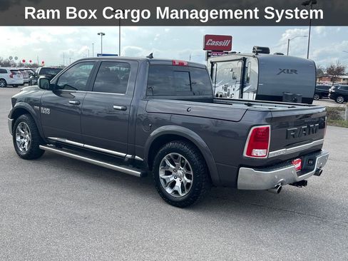 Used 2017 RAM 1500 Limited RWD image 3