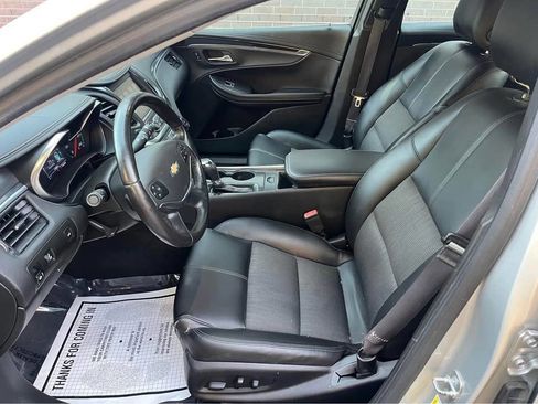 Used 2017 Chevrolet Impala LT image 10