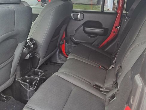 Used 2021 Jeep Gladiator Sport image 5