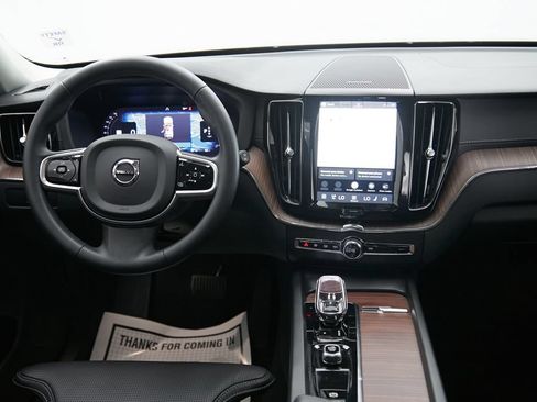 Certified 2023 Volvo XC60 B5 Ultimate AWD/4WD image 25