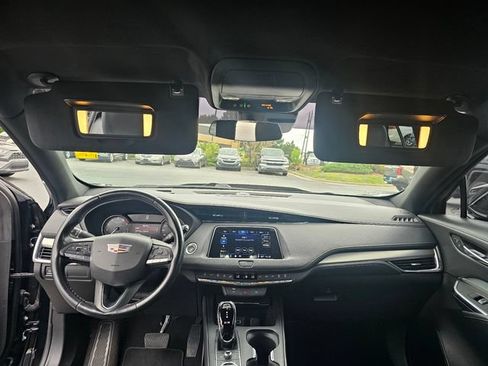 Used 2023 Cadillac XT4 Premium Luxury AWD/4WD image 19