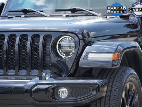 Certified 2021 Jeep Gladiator Overland image 4