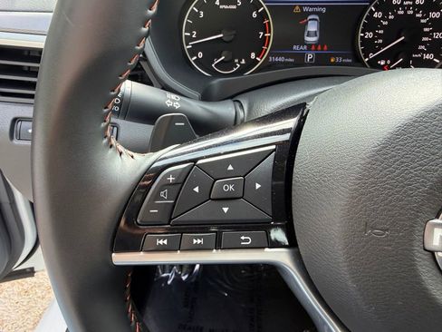 Used 2025 Nissan Altima 2.5 SR FWD image 25