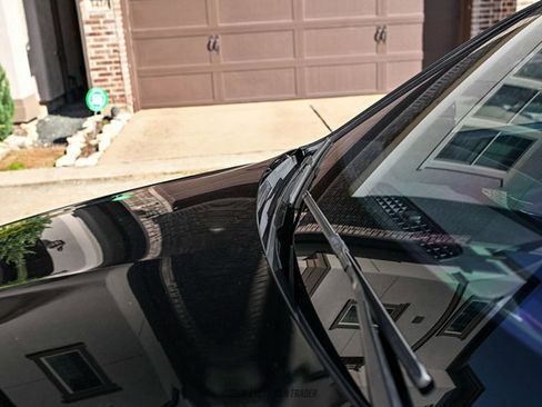 Used 2018 Bentley Bentayga image 90