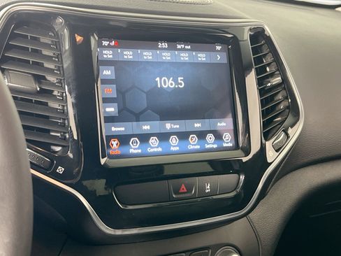 Used 2022 Jeep Cherokee Limited AWD/4WD image 14