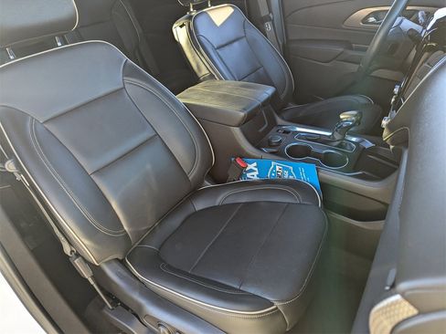 Used 2022 Chevrolet Traverse Premier w/ Redline Edition image 12