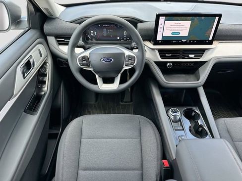 New 2026 Ford Explorer Active RWD image 16