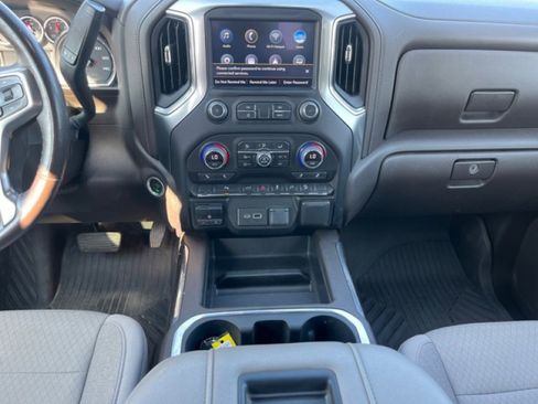 Used 2022 Chevrolet Silverado 1500 LT Trail Boss w/ Convenience Package II image 13