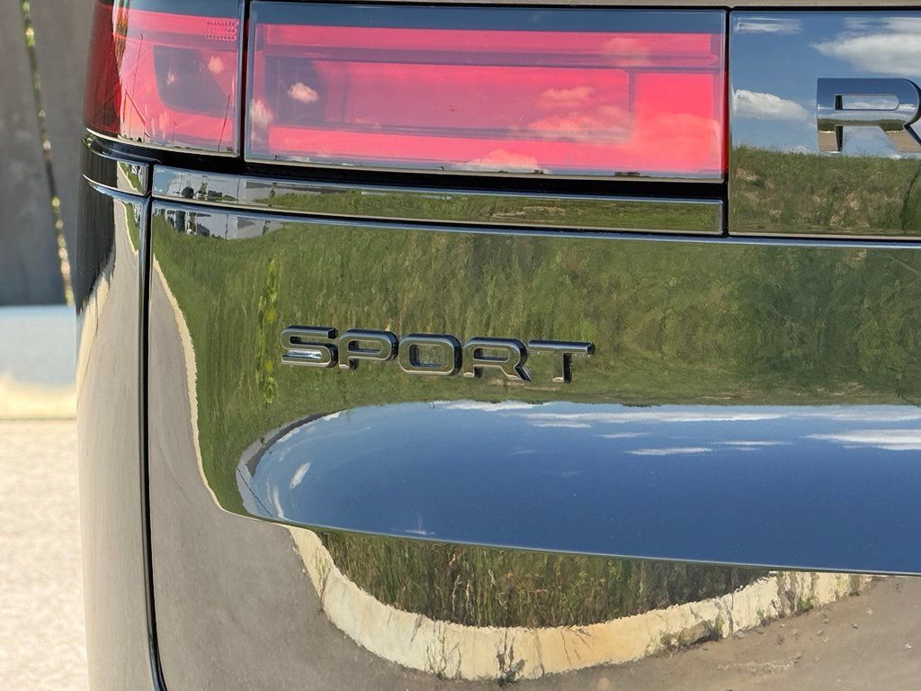 New 2026 Land Rover Range Rover Sport Dynamic SE AWD/4WD image 35