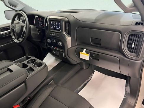 Used 2026 Chevrolet Silverado 1500 Custom Trail Boss w/ Dark Appearance Package AWD/4WD image 10