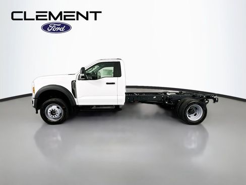 New 2026 Ford F550 4x4 Regular Cab Super Duty image 4