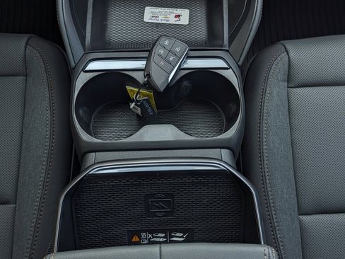 New 2026 GMC Terrain AT4 w/ Technology Package II image 25