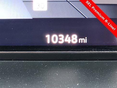 Used 2025 Volkswagen Atlas SEL Premium R-Line image 18