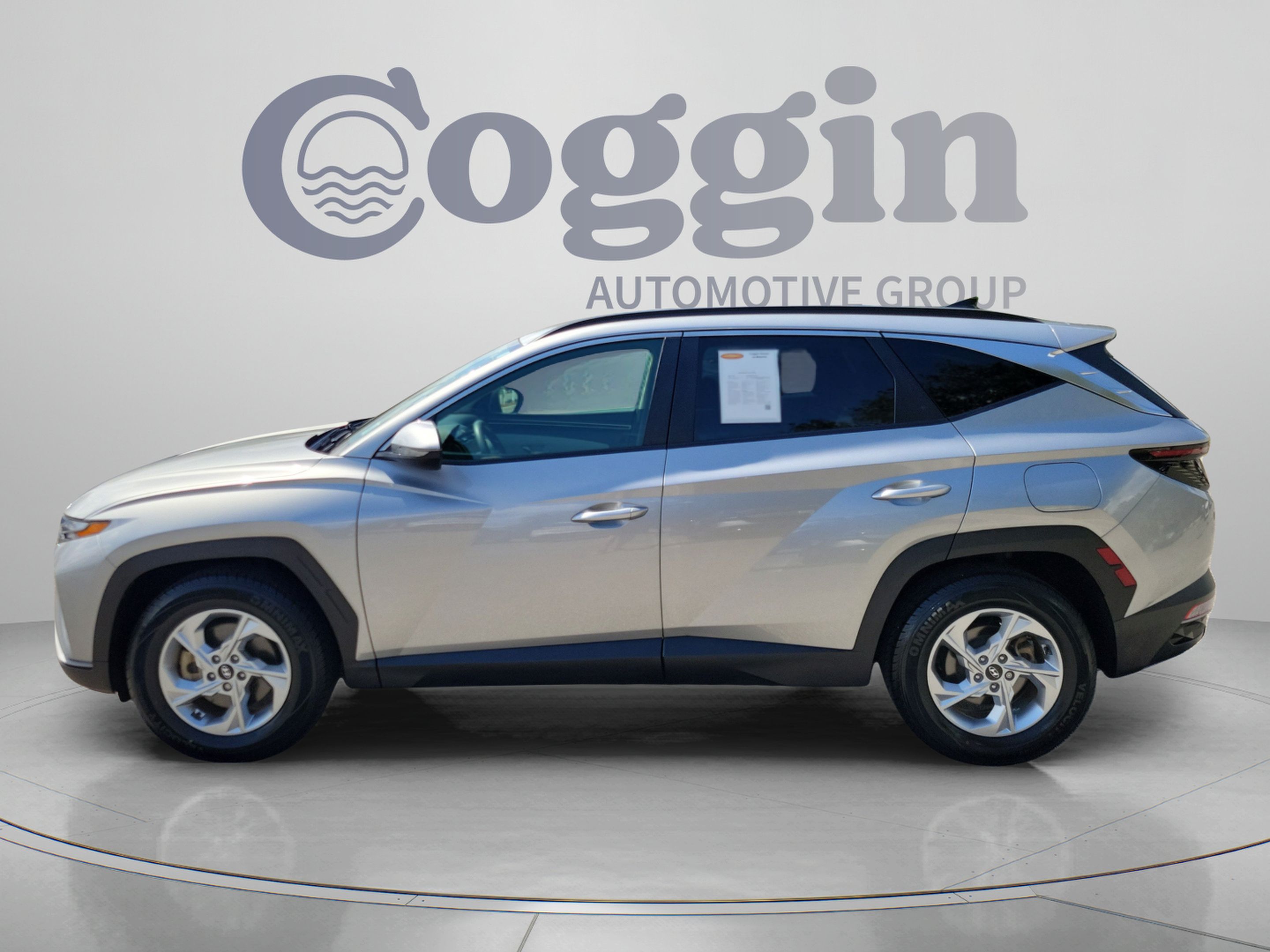 Used 2023 Hyundai Tucson SEL FWD image 2