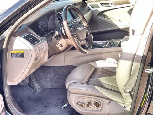 Used 2015 Hyundai Genesis 3.8 w/ Option Group 04 image 3