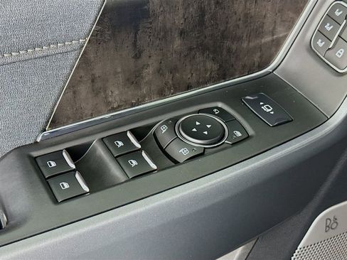 Used 2023 Ford F350 Lariat w/ Lariat Ultimate Package AWD/4WD image 18