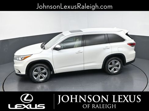 Used 2016 Toyota Highlander Limited image 30