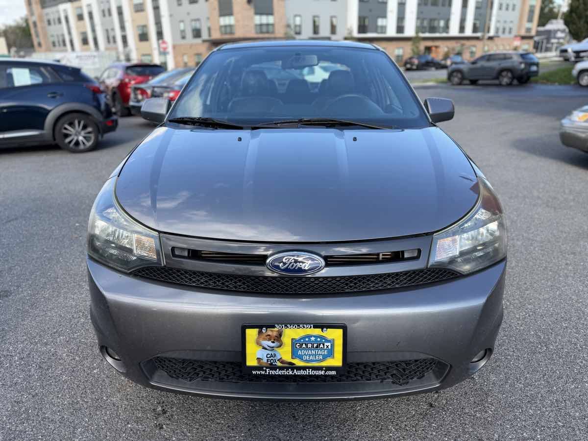 Used 2010 Ford Focus SES FWD image 2