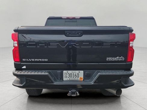 Used 2022 Chevrolet Silverado 2500 High Country w/ Z71 Off-Road Package AWD/4WD image 6