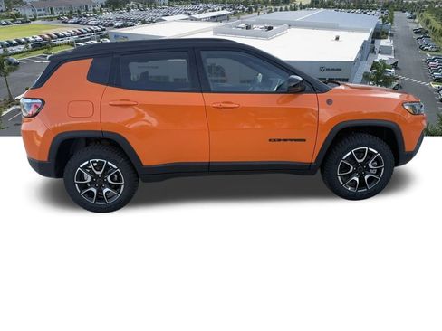 New 2026 Jeep Compass Trailhawk image 3
