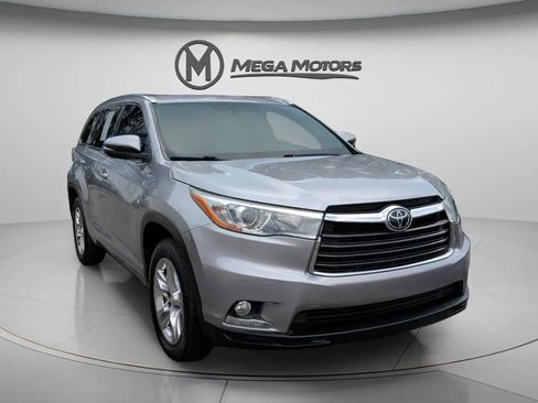 Used 2016 Toyota Highlander Limited w/ Driver Technology Package image 11