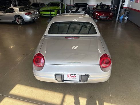 Used 2004 Ford Thunderbird image 39