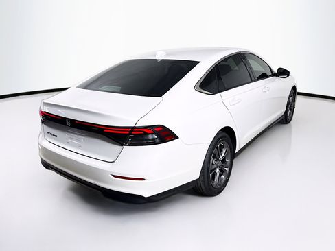 Certified 2023 Honda Accord EX image 31