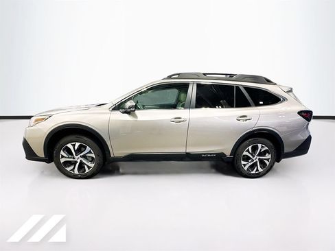 Used 2020 Subaru Outback Limited w/ Popular Package #2 AWD/4WD image 7