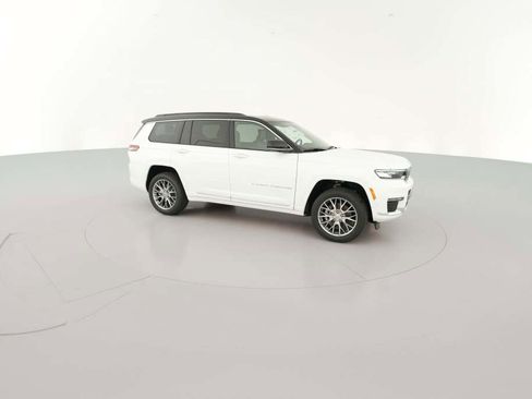 New 2025 Jeep Grand Cherokee L Summit w/ Luxury Tech Group V image 15