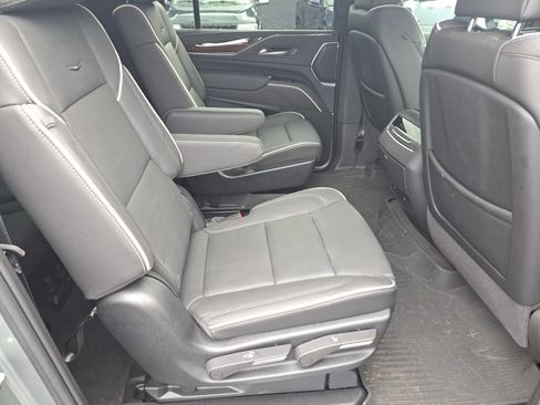 Used 2024 Cadillac Escalade ESV Premium Luxury image 14