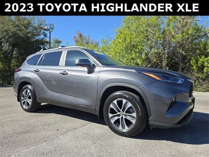 Used 2023 Toyota Highlander XLE