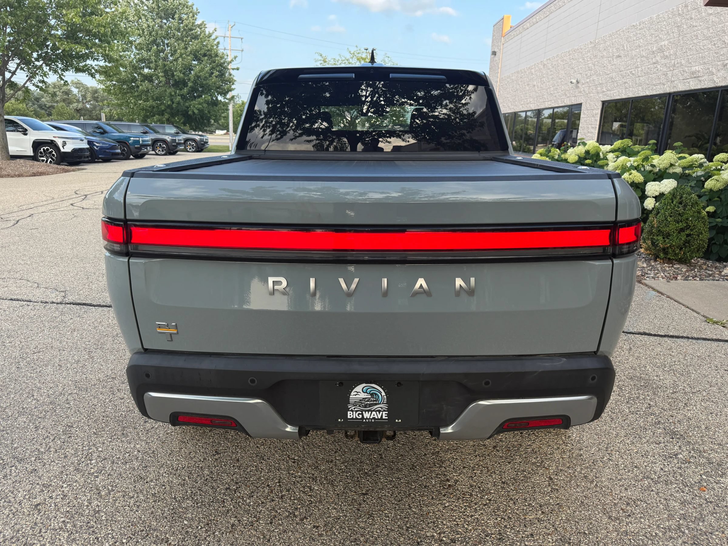 Used 2022 Rivian R1T Launch Edition AWD/4WD image 4