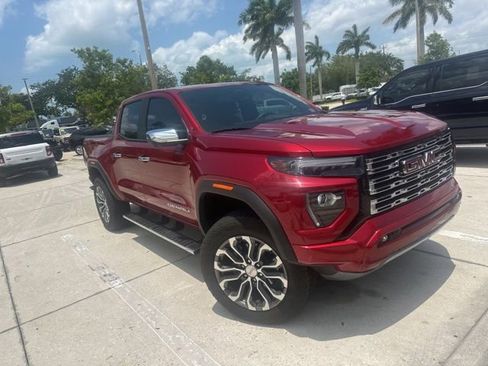 Used 2025 GMC Canyon Denali AWD/4WD image 3