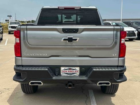 Used 2025 Chevrolet Silverado 1500 LT Trail Boss w/ Convenience Package II AWD/4WD image 4