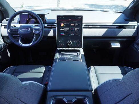 New 2026 GMC Sierra EV Elevation image 11