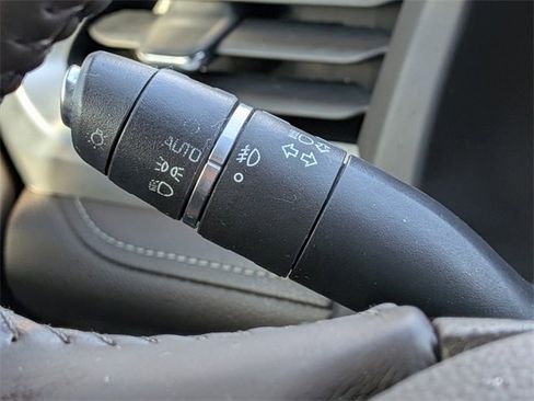 Used 2017 GMC Acadia SLT image 28