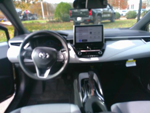 Used 2025 Toyota Corolla FX image 29