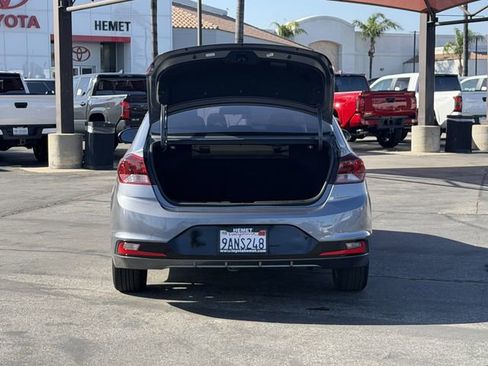 Used 2019 Hyundai Elantra SEL FWD image 6