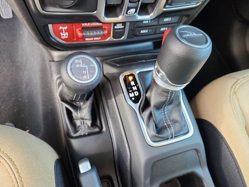 New 2026 Jeep Gladiator Willys AWD/4WD image 12