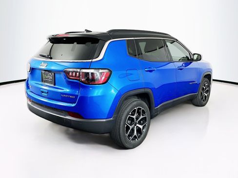 Used 2025 Jeep Compass Limited AWD/4WD image 9