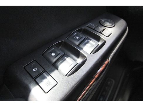 Used 2016 GMC Yukon SLT w/ Open Road Package image 21