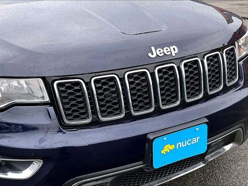 Used 2018 Jeep Grand Cherokee Limited AWD/4WD image 32