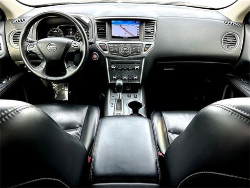 Used 2018 Nissan Pathfinder SL w/ Midnight Edition Package image 28