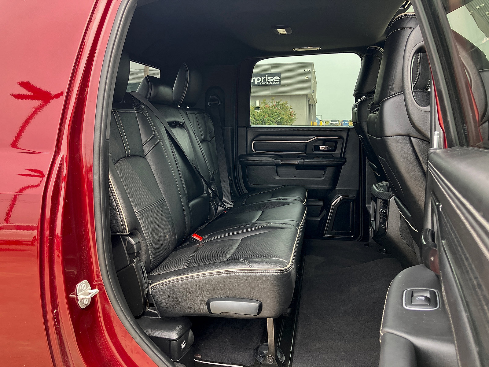 Used 2024 RAM 3500 Limited AWD/4WD image 17