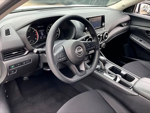 Used 2025 Nissan Sentra S FWD image 16