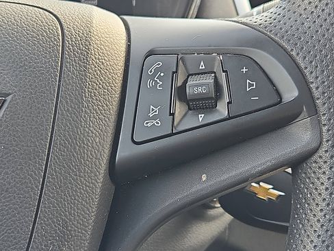 Used 2022 Chevrolet Trax LS w/ Tint and Cruise Package image 22