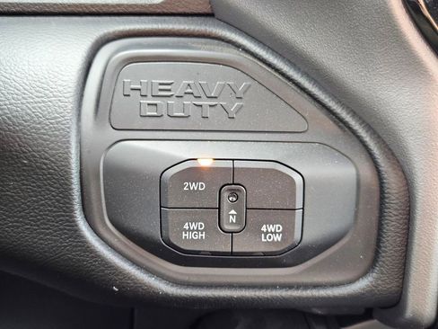 New 2026 RAM 2500 Laramie w/ Sport Appearance Package AWD/4WD image 26