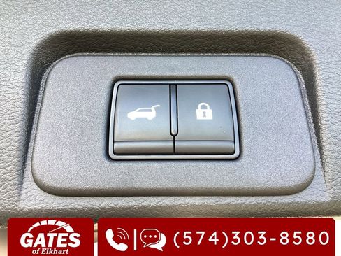 Used 2024 Nissan Rogue SV image 14