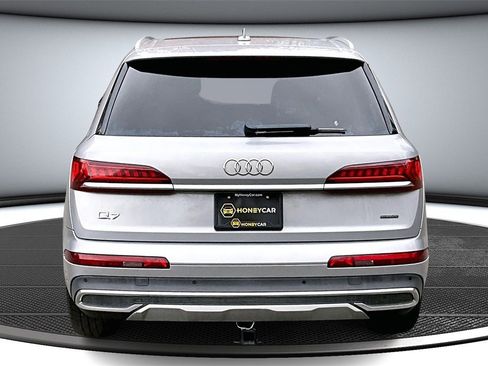 Used 2020 Audi Q7 3.0T Premium Plus image 5